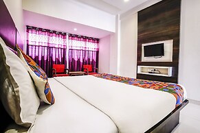 Fabexpress Raj Tourist