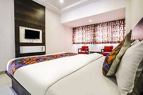 Fabexpress Raj Tourist