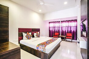 Fabexpress Raj Tourist