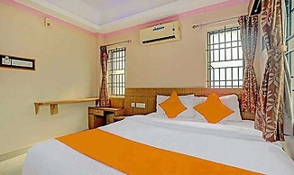 Fabexpress Sakthi Inn