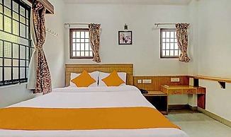 Fabexpress Sakthi Inn