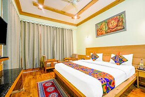 Fabhotel Maanjot Cottage