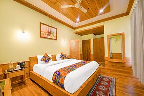 Fabhotel Maanjot Cottage