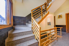 Fabhotel Maanjot Cottage