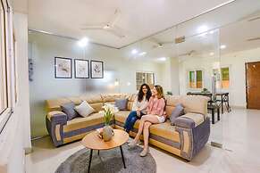 FabHotel Blue Spring - Near Hi-tech City Metro Station, Hitech City
