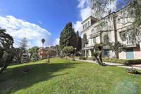 Luxury Apartment In Villa Cava