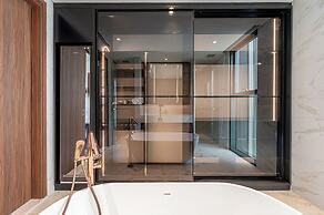 The Metropole Opera Residence by Kaystay