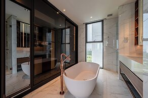 The Metropole Opera Residence by Kaystay