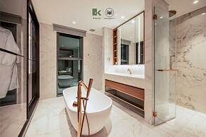 The Metropole Opera Residence by Kaystay