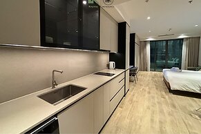 The Metropole Opera Residence by Kaystay