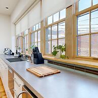 Wolf Den Loft Downtown AVL