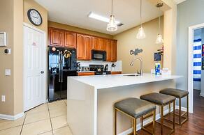 Beautiful Modern Condo, Near the Parks! 3021