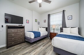 New Listing, Gorgeous Modern Vacation Condo - 3019