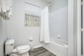 New Listing, Gorgeous Modern Vacation Condo - 3019