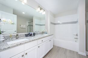 Brand New Modern Vista Cay Reserve Condo - 6005