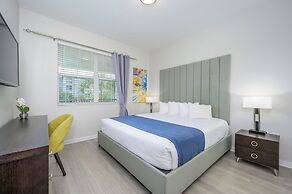 Brand New Modern Vista Cay Reserve Condo - 6005