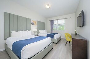 Brand New Modern Vista Cay Reserve Condo - 6005