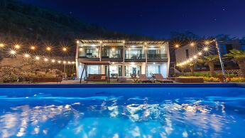 Yeosu Milagro Ocean View Spa Pension