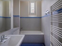 Paris Mozart Prestige Residence