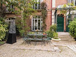 Paris Mozart Prestige Residence