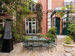 Paris Mozart Prestige Residence