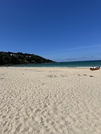 Cozy Coastal Lodge in Hayle