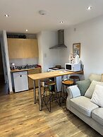 Cozy Coastal Lodge in Hayle