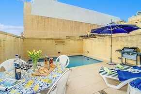 Ta'sandrija Pool And Well-being In Gozo