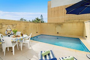 Ta'sandrija Pool And Well-being In Gozo