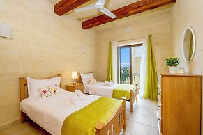 Ta'sandrija Pool And Well-being In Gozo