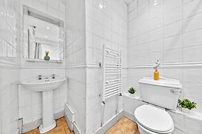 Remarkable 2-bed Apartment in Central London