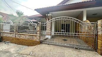 Honeymoon Single Home 2brs 2baths Phuket Kathu Town KIS School