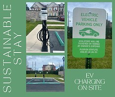 4 BR 4 BA Villa 5min Disney Family Getaway