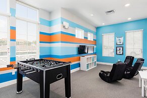 4 BR 4 BA Villa 5min Disney Family Getaway