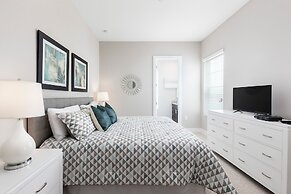4 BR 4 BA Villa 5min Disney Family Getaway