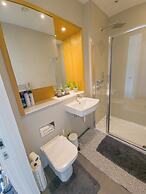 Captivating 1-bed Apartment in Slough With Kingbed