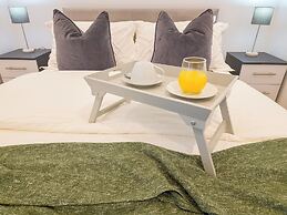 Captivating 1-bed Apartment in Slough With Kingbed