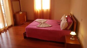 Remarkable 3-bed House in Machico