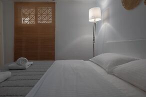 NG Villas Polichrono