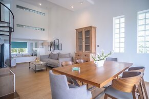 NG Villas Polichrono