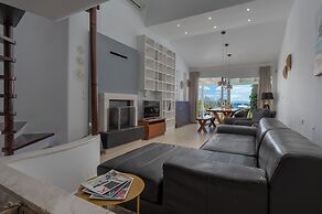 NG Villas Polichrono