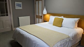 Spacious Penthouse Apartment in Merthyr Tydfil