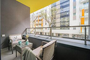 WestSide Garden Apartments by Urbanrent