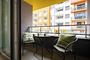 WestSide Garden Apartments by Urbanrent