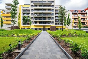 WestSide Garden Apartments by Urbanrent