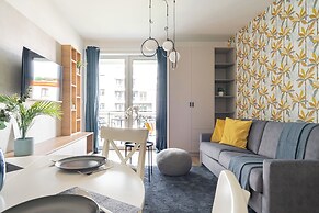 WestSide Garden Apartments by Urbanrent