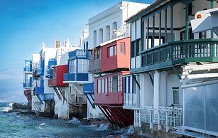 Little Venice Cosy House Above the Waves