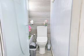 Little Venice Cosy House Above the Waves