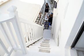 Little Venice Cosy House Above the Waves