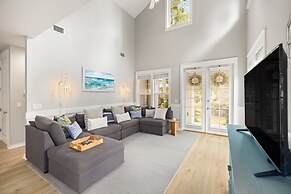 1298 Laurel Grove 3 Bedroom Home by RedAwning